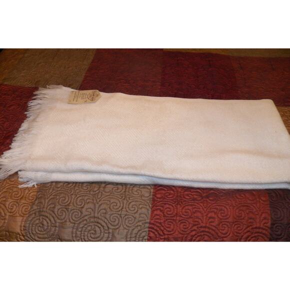 Vintage Faribo Throw Blanket, Cream Fringed Wool & Acrylic, Minnesota USA Made - Picture 2 of 5